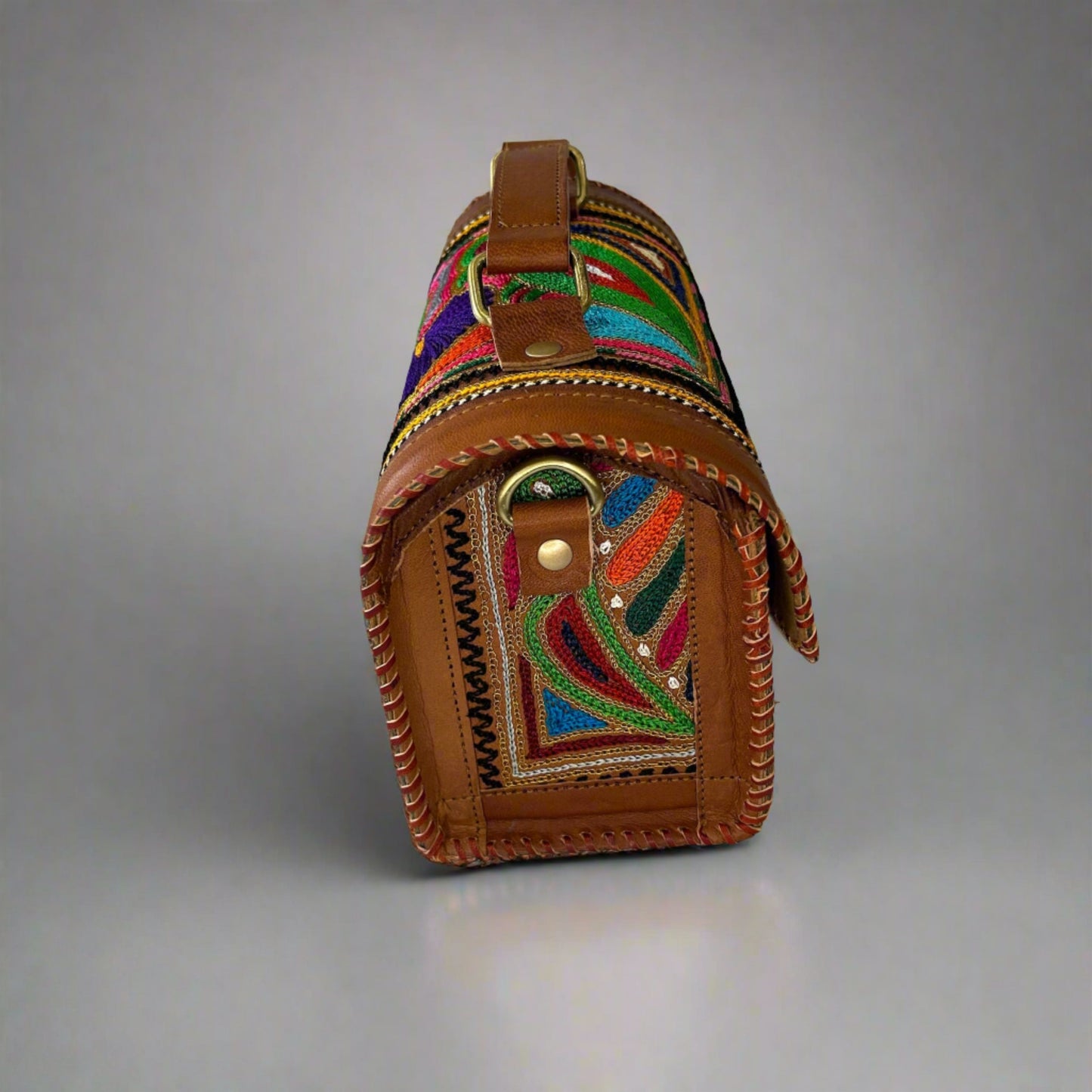 Rudhvay Hand-Crafted And Embroidery Leather Hut Bag (Medium)