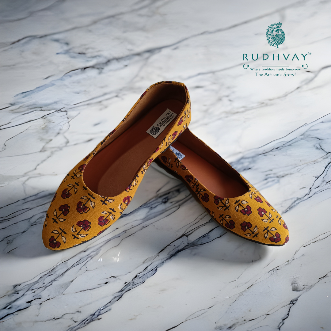 Rudhvay Yellow Fabric Jutti