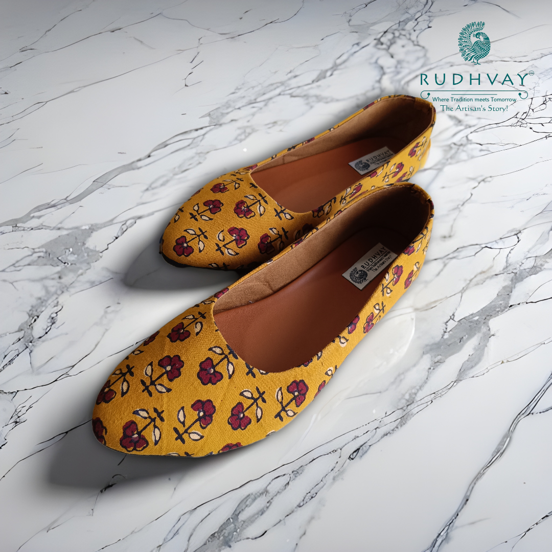 Rudhvay Yellow Fabric Jutti