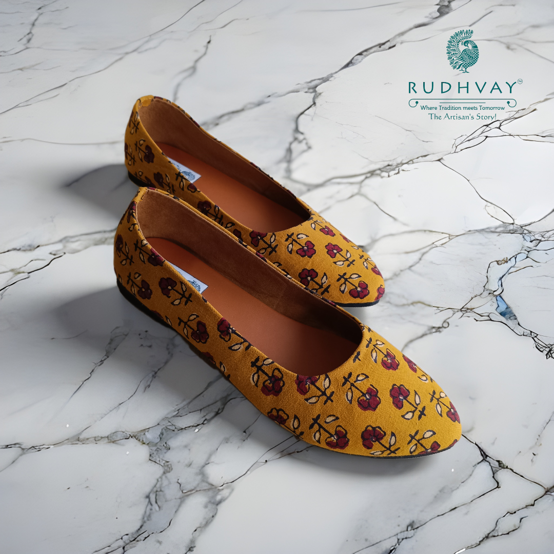Rudhvay Yellow Fabric Jutti