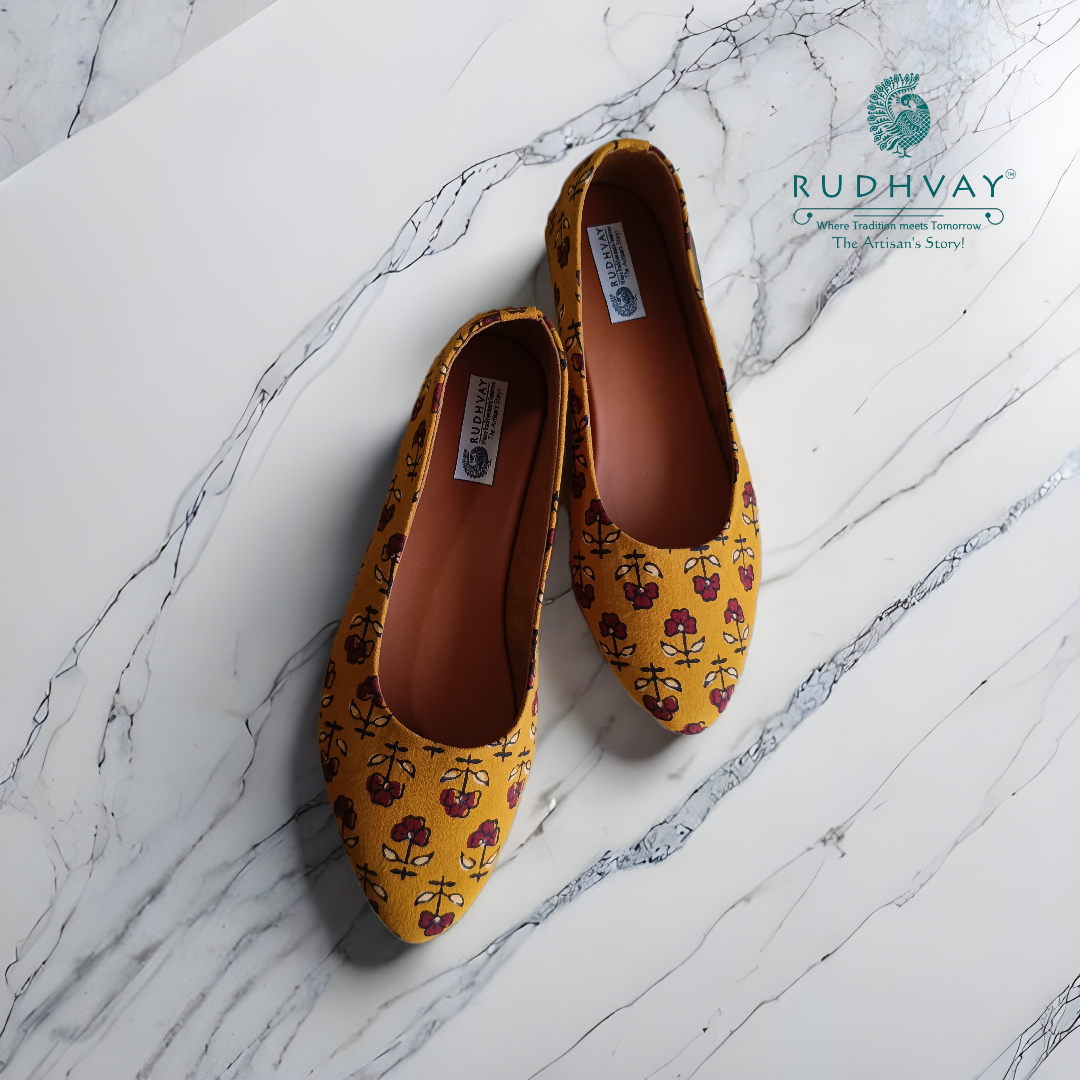 Rudhvay Yellow Fabric Jutti