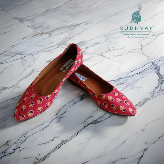 Rudhvay Red Fabric Jutti